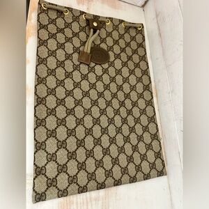 Gucci Beige GG Supreme Drawstring Pouch